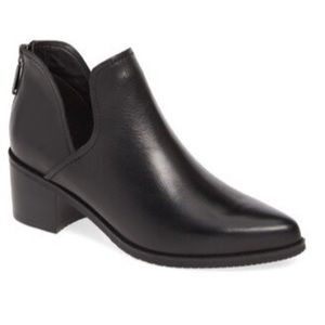 Blondo Eliza Waterproof Booties size 9